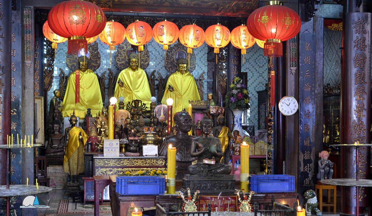 Ритуал на привлечение денег - храм Ват Тиенг, Чачоенгсао, Таиланд