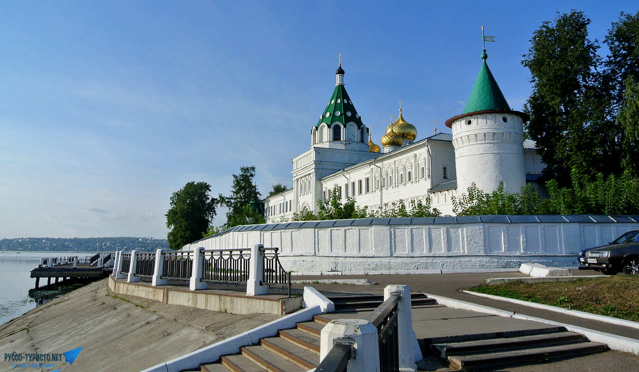 фото Костромы летом, поездка в Костому на авто, Ипатьевскй монастырь