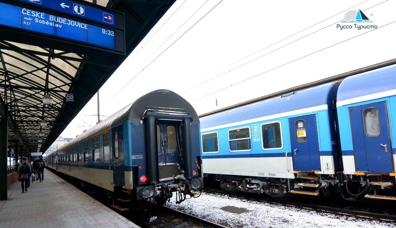 Поезда на вокзале в Чехии