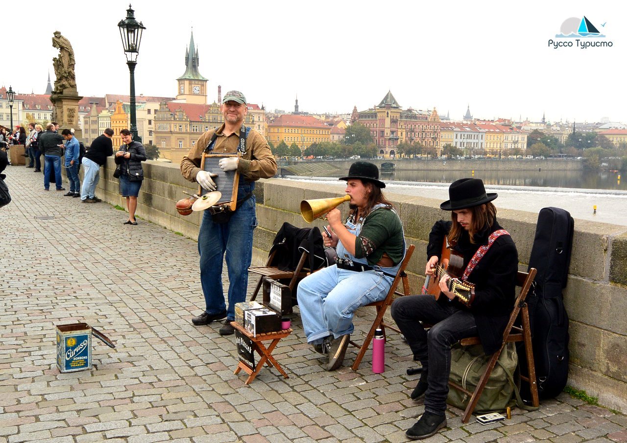 Музыканты на Карловом мосту - Прага