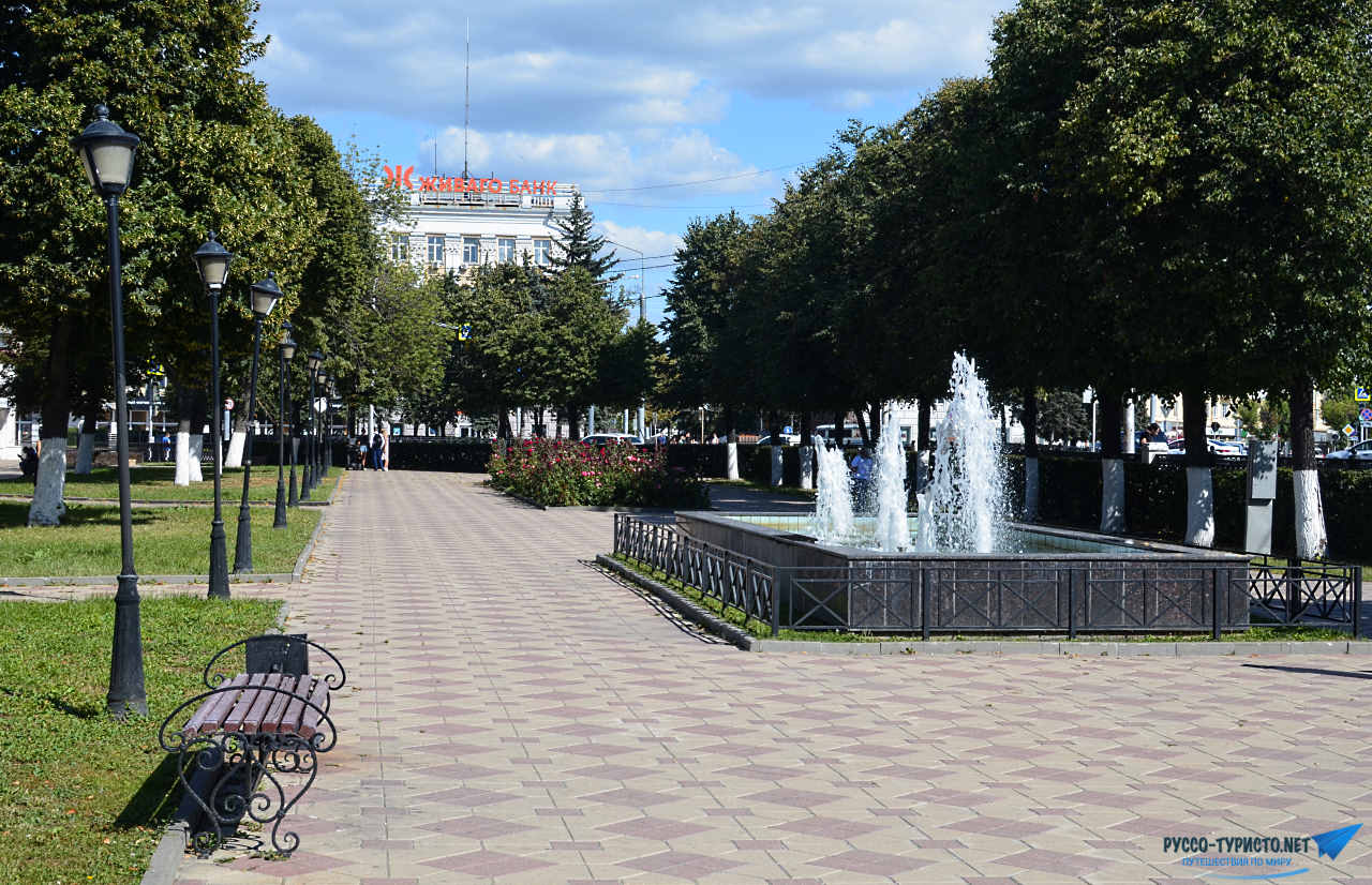 Сквер городские ряды в Рязани