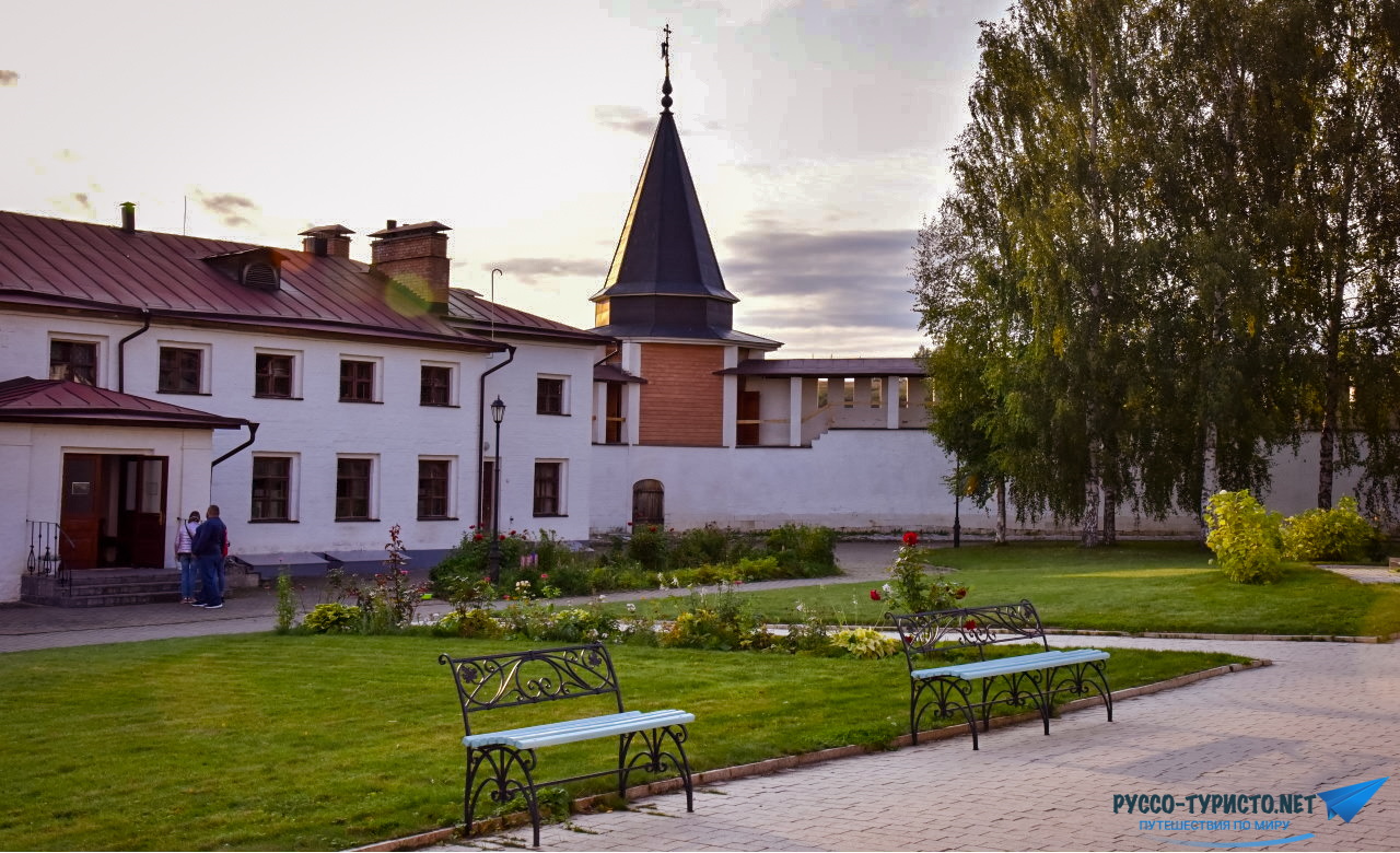 Старицкий Успенский мужской монастырь, монастырь в Старице, святые места Тверской области