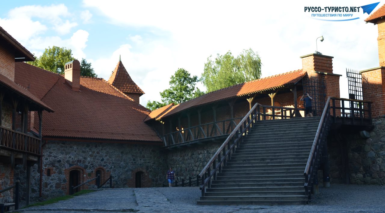 Тракай Литва, Тракайский замок в Литве, озеро Гальве