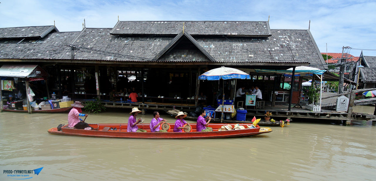 Деревня длинношеих женщин, Таиланд