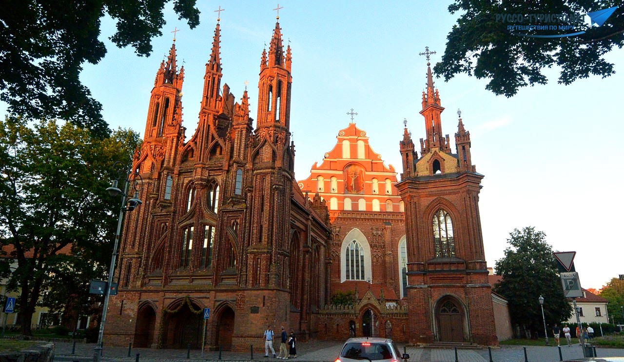 Достопримечательность Вильнюса - Собор Святой Анны